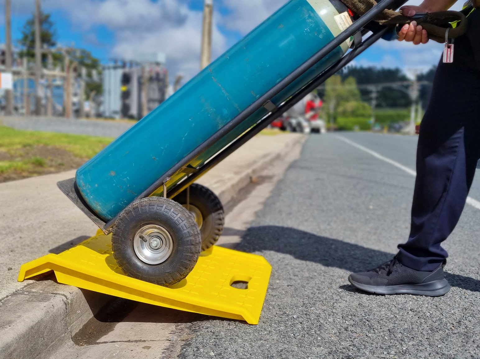 Portable Kerb Ramp Lightweight Plastic Ramp Kerb Ramps Astrolift
